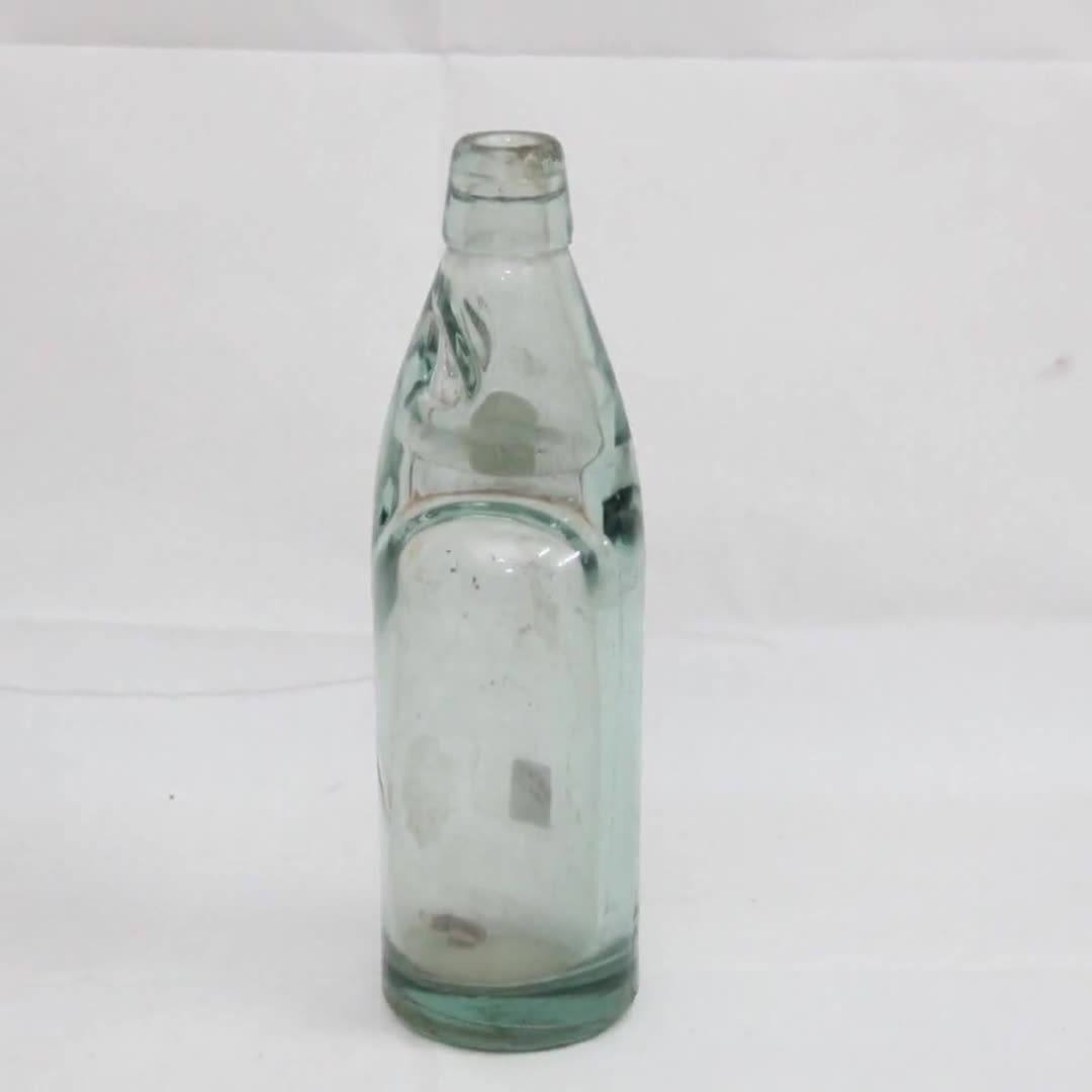 レトロな炭酸水のコッドボトル、ヴィンテージガラス瓶 二本セット（英国製） 1930年代のコッドネックソーダボトル、ヴィンテージガラス製大理石